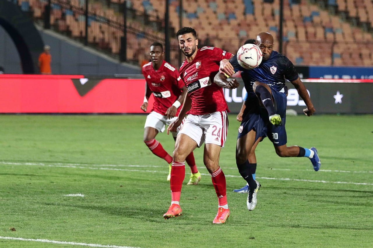 بعد أحداث مباراة السوبر الأفريقي.. كاف يصدم الأهلي والزمالك بقرار جديد